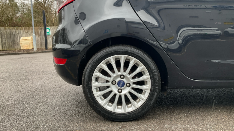 Ford Fiesta 1.0 EcoBoost 125 Titanium 5dr Petrol Hatchback